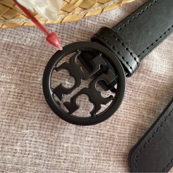 TORY belt with black Tory buckle - Picture 2 of 3